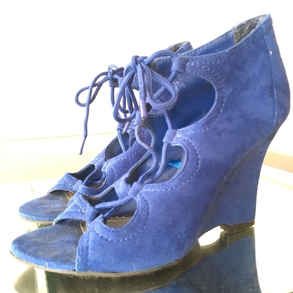 Blue Wedges - Picture 2 of 5